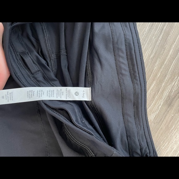 NEVER WORN LULULEMON PACE RIVAL SKIRT - Picture 3 of 3